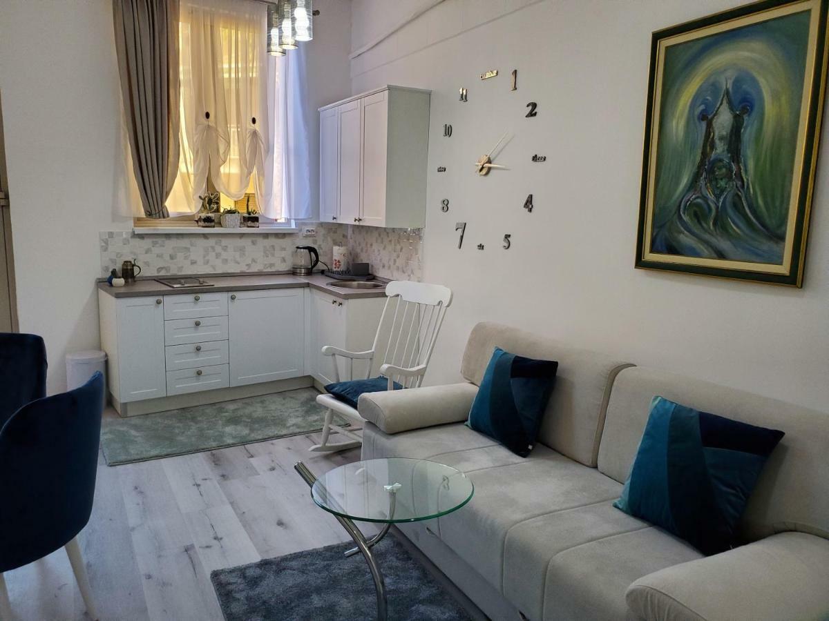 Mm Apartment บุดวา ภายนอก รูปภาพ