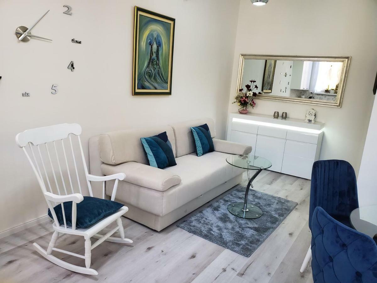 Mm Apartment บุดวา ภายนอก รูปภาพ